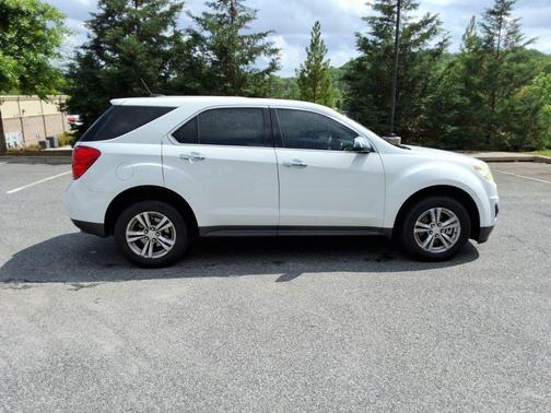 Summit White 2015 Chevrolet Equinox LS