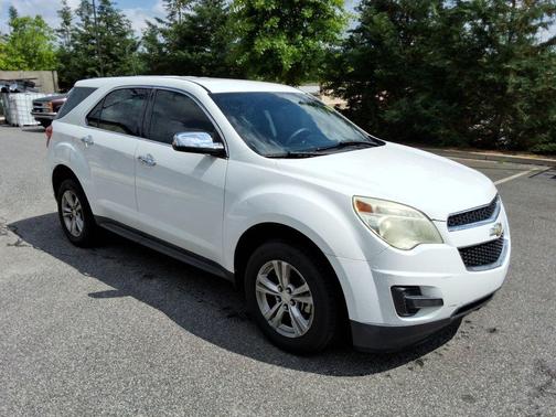Summit White 2015 Chevrolet Equinox LS