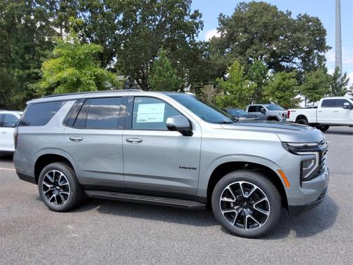 2025 Chevrolet Tahoe RST