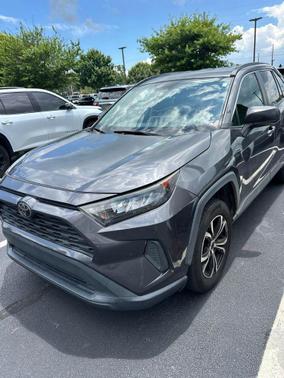 Magnetic Gray Metallic 2019 Toyota RAV4 LE