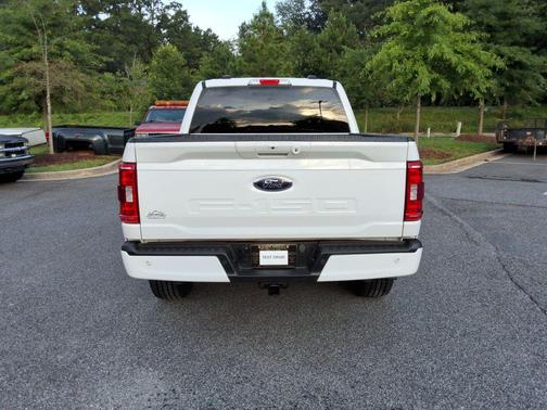 Oxford White 2023 Ford F-150 XLT