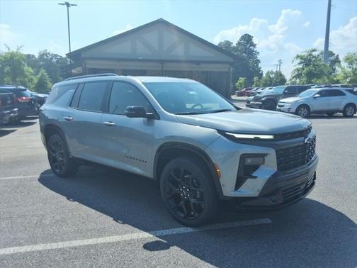 2025 Chevrolet Traverse RS