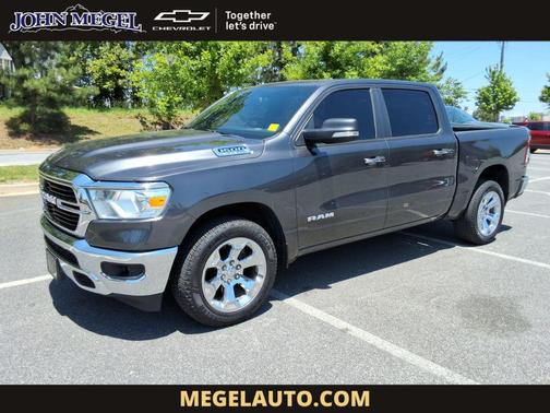 Granite Crystal Metallic Clearcoat 2019 RAM 1500 Big Horn