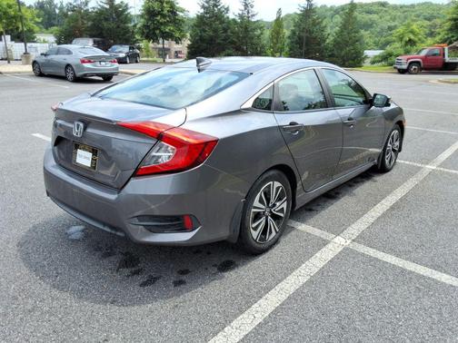 Modern Steel Metallic 2017 Honda Civic EX-L