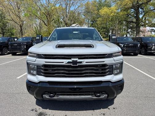 2025 Chevrolet Silverado 2500 Custom