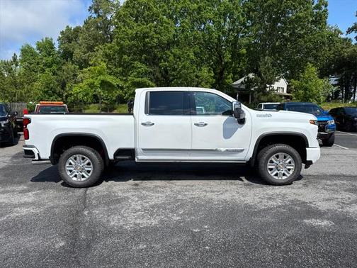 2025 Chevrolet Silverado 3500 High Country
