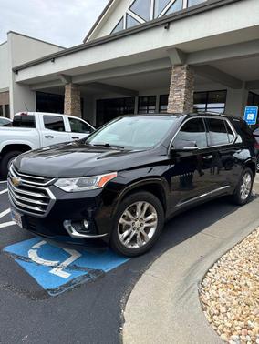 Mosaic Black Metallic 2019 Chevrolet Traverse High Country