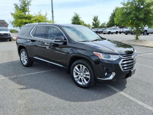 Mosaic Black Metallic 2019 Chevrolet Traverse High Country