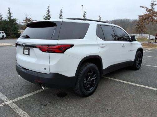 2022 Chevrolet Traverse LT