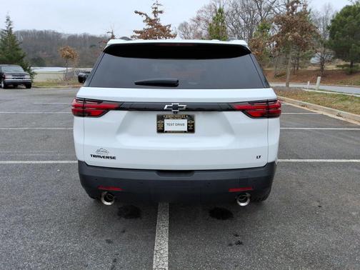 2022 Chevrolet Traverse LT