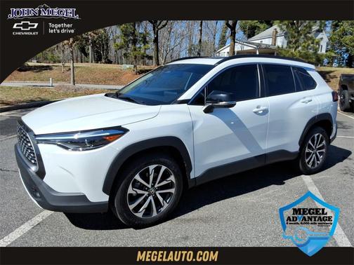 2025 Toyota Corolla Cross XLE