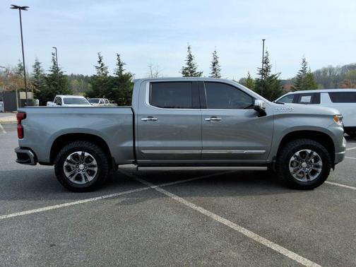Sterling Gray Metallic 2023 Chevrolet Silverado 1500 High Country