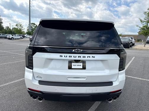 2025 Chevrolet Suburban Z71