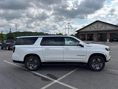 2025 Chevrolet Suburban Z71