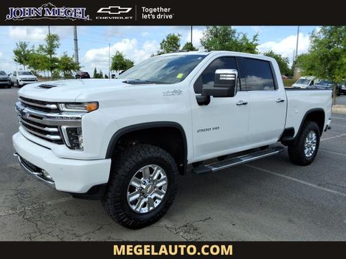Summit White 2021 Chevrolet Silverado 2500 High Country