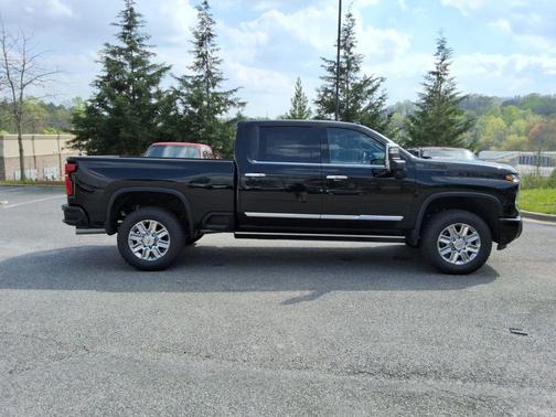 Black 2026 Chevrolet Silverado 3500 High Country