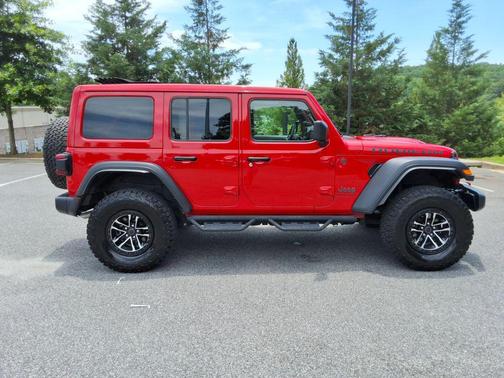 Firecracker Red Clearcoat 2024 Jeep Wrangler Rubicon