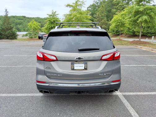 Pepperdust Metallic 2018 Chevrolet Equinox Premier