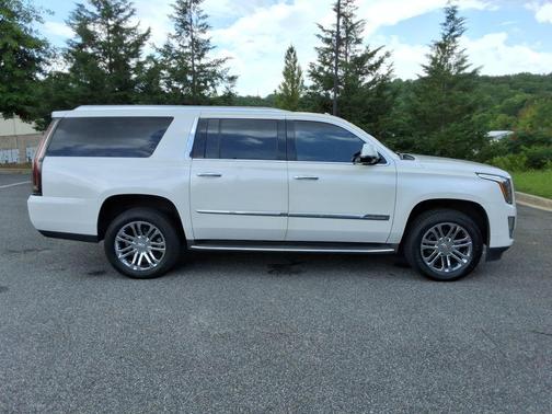 Crystal White Tricoat 2016 Cadillac Escalade ESV Standard