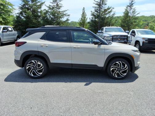 White Sands 2026 Chevrolet Trailblazer RS