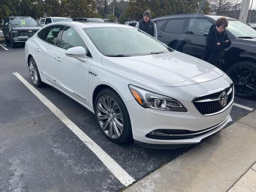 2017 Buick LaCrosse Essence