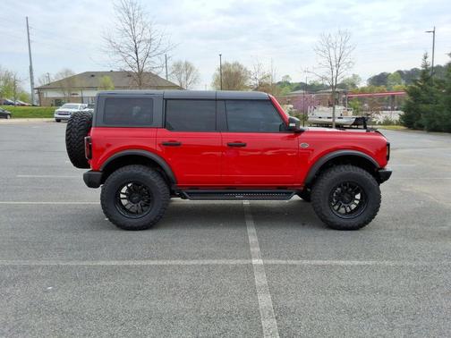 Race Red 2024 Ford Bronco Wildtrak