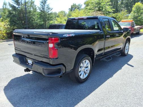 Black 2024 Chevrolet Silverado 1500 Custom