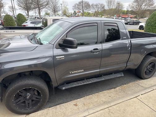 Gray 2019 Toyota Tundra SR5