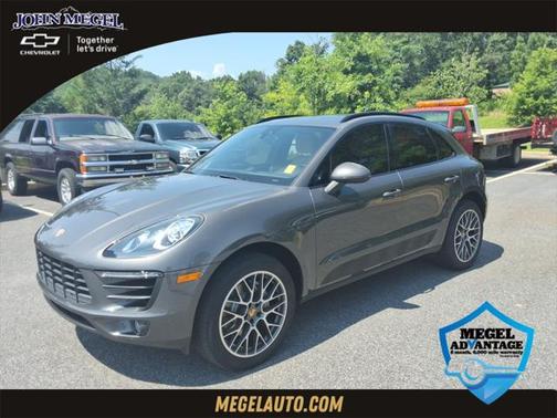 2018 Porsche Macan Base