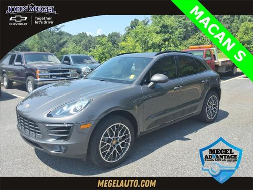 2018 Porsche Macan Base