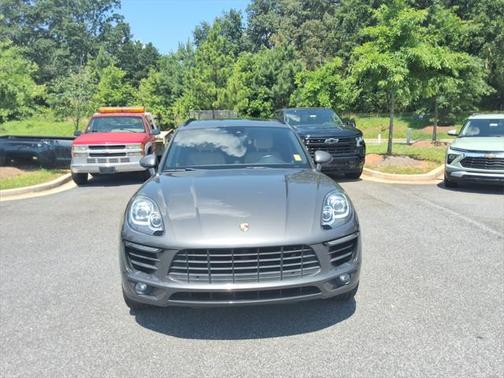 2018 Porsche Macan Base