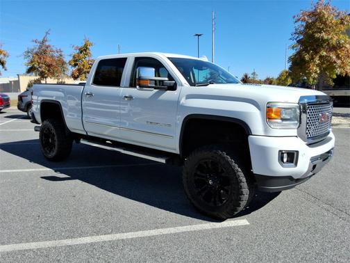 2015 GMC Sierra 2500 Denali