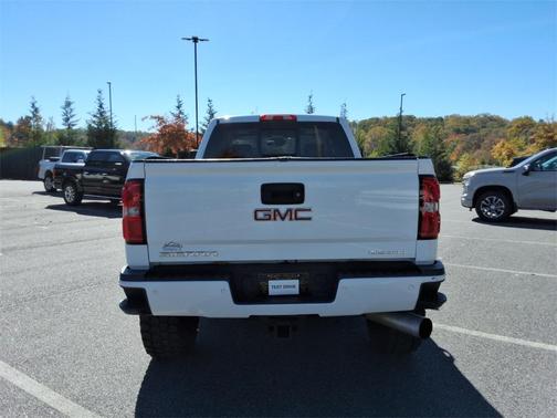 2015 GMC Sierra 2500 Denali