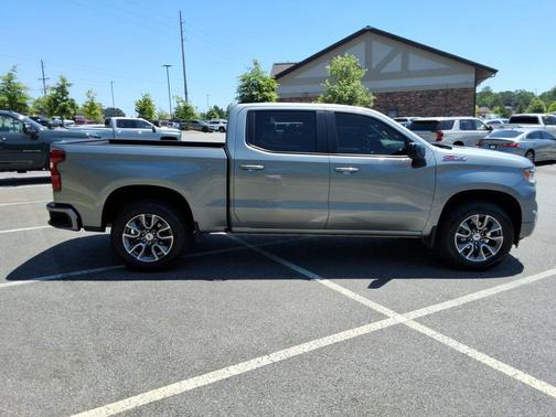Sterling Gray Metallic 2024 Chevrolet Silverado 1500 RST