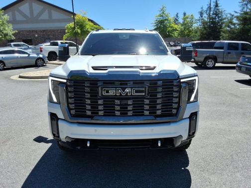 White Frost Tricoat 2024 GMC Sierra 2500 Denali Ultimate
