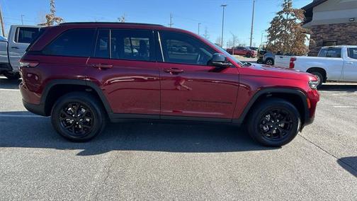 2024 Jeep Grand Cherokee Altitude