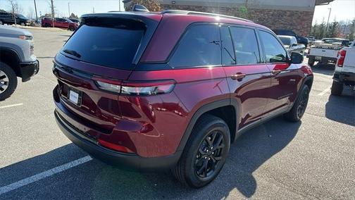 2024 Jeep Grand Cherokee Altitude