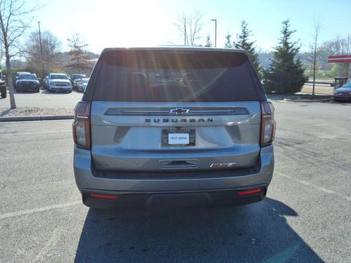 2021 Chevrolet Suburban RST