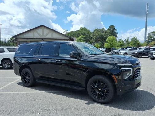 2025 Chevrolet Suburban RST