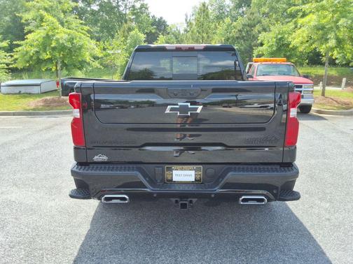 Black 2026 Chevrolet Silverado 1500 High Country