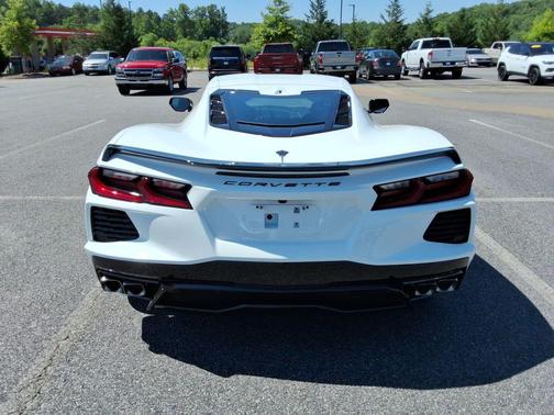 Arctic White 2026 Chevrolet Corvette Stingray w/2LT