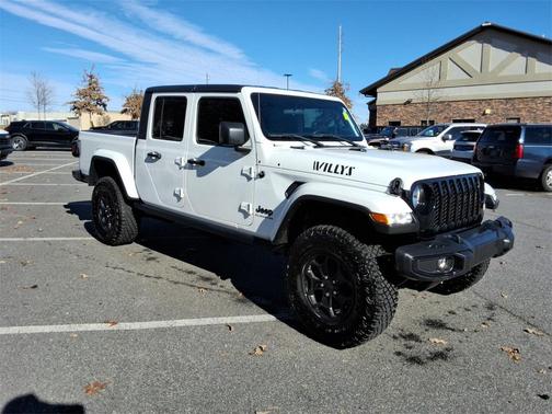 2021 Jeep Gladiator Willys