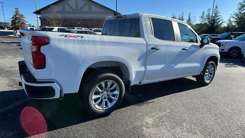 2025 Chevrolet Silverado 1500 Custom