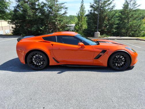 Sebring Orange Tintcoat 2019 Chevrolet Corvette Grand Sport