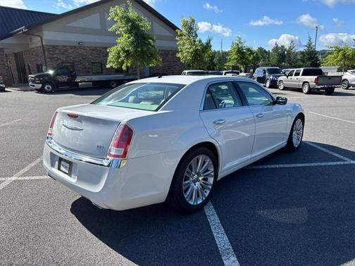 2012 Chrysler 300 Limited