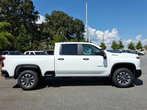 2026 Chevrolet Silverado 2500 Custom