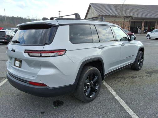 2022 Jeep Grand Cherokee L Altitude