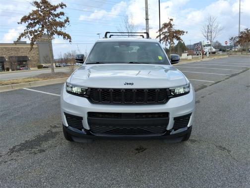 2022 Jeep Grand Cherokee L Altitude