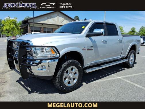 Bright Silver Metallic Clearcoat 2018 RAM 2500 Laramie
