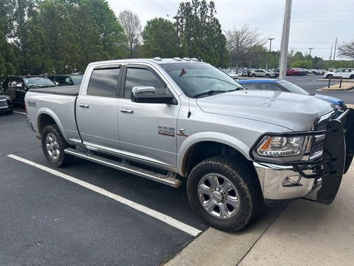 Bright Silver Metallic Clearcoat 2018 RAM 2500 Laramie